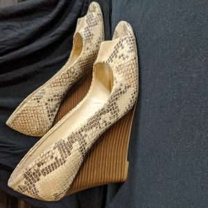 Snake Skin Peep Toe Wedge 7M